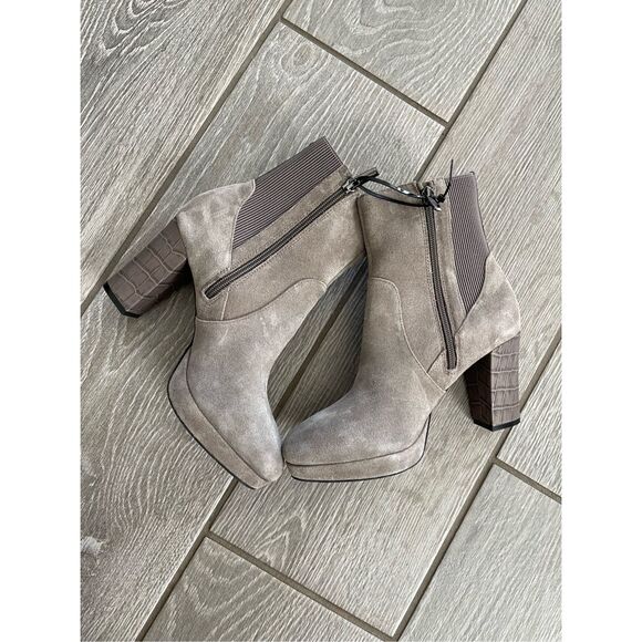 DONALD J. PLINER Labell Platform Suede Bootie Size 7.5 NEW - Picture 2 of 10